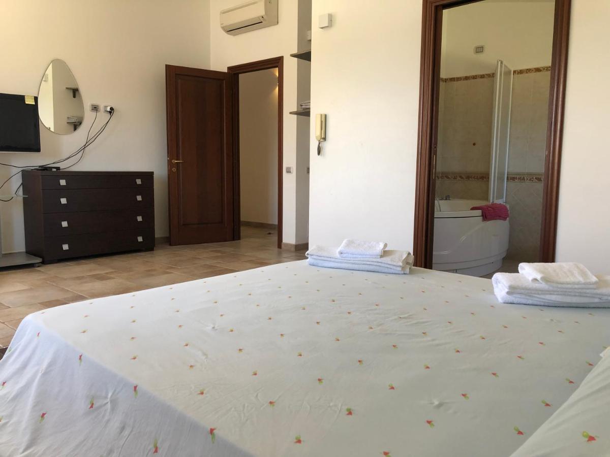 Gold House Luxury Anzio Villa Exteriör bild