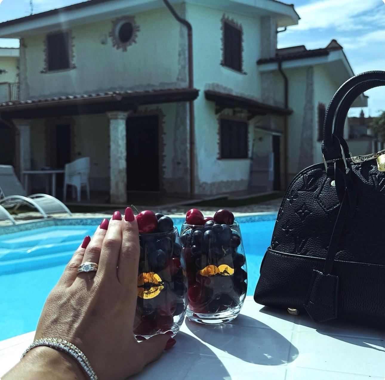 Gold House Luxury Anzio Villa Exteriör bild