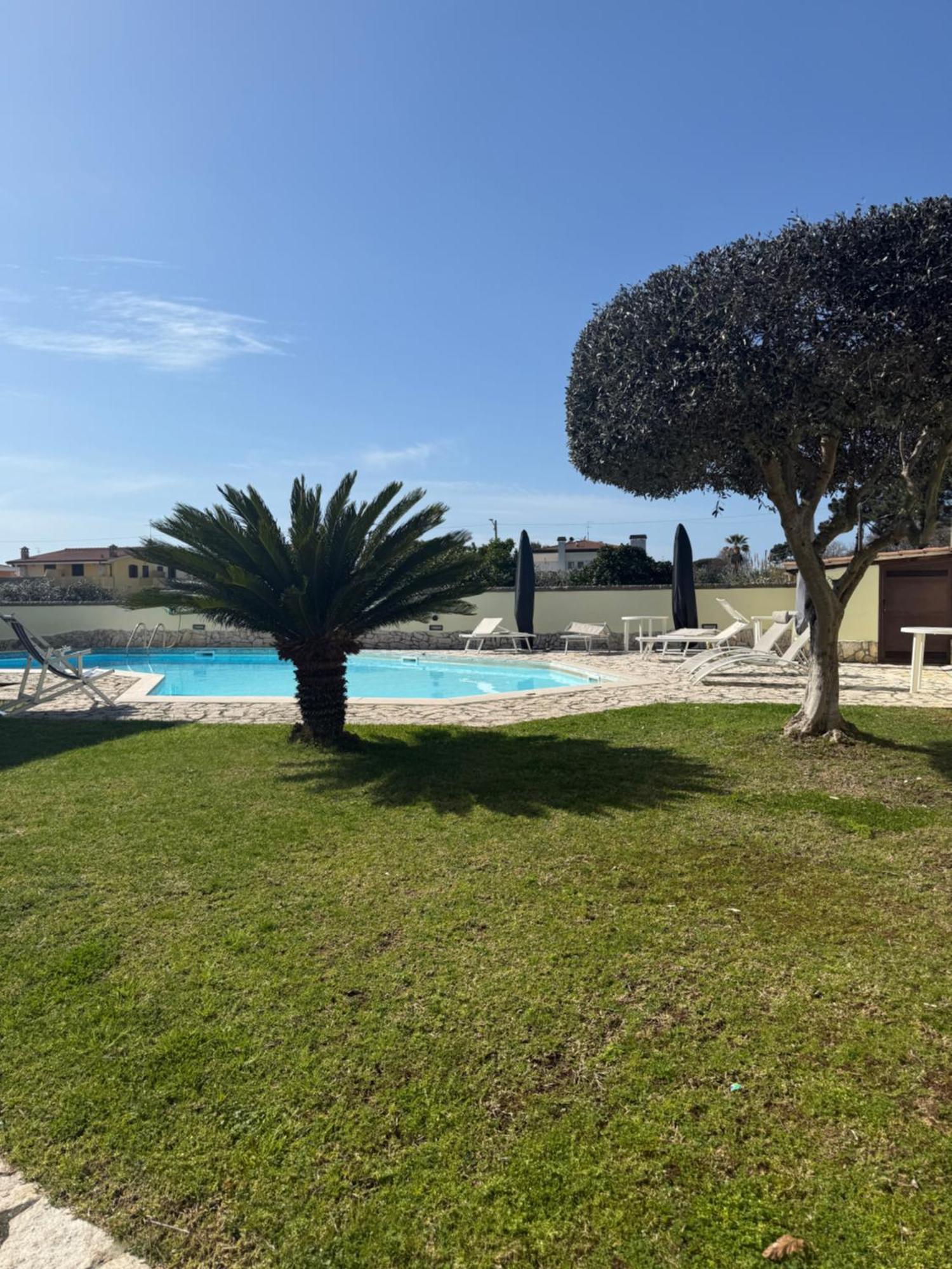 Gold House Luxury Anzio Villa Exteriör bild